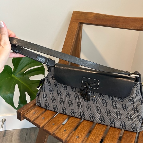 DOONEY & BOURKE Vintage Bag - Picture 4 of 15